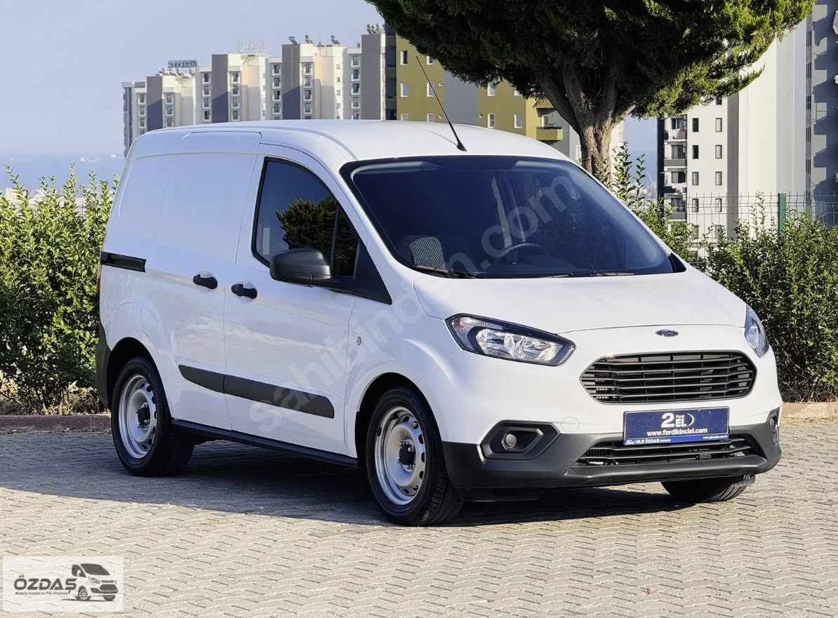FORD TRANSİT COURİER VAN 9.000 KM 2023 MODEL
