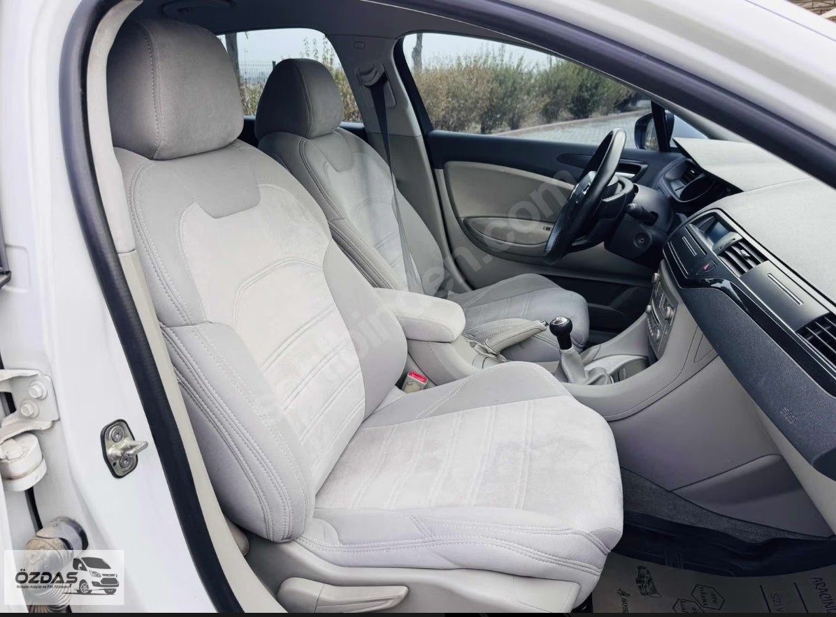 CITROEN C5 1.6 HDI CONFORT 2012 MODEL