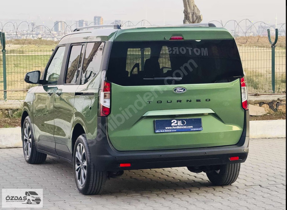 FORD TOURNEO COURIER 1.5 TITANIUM 2024 MODEL